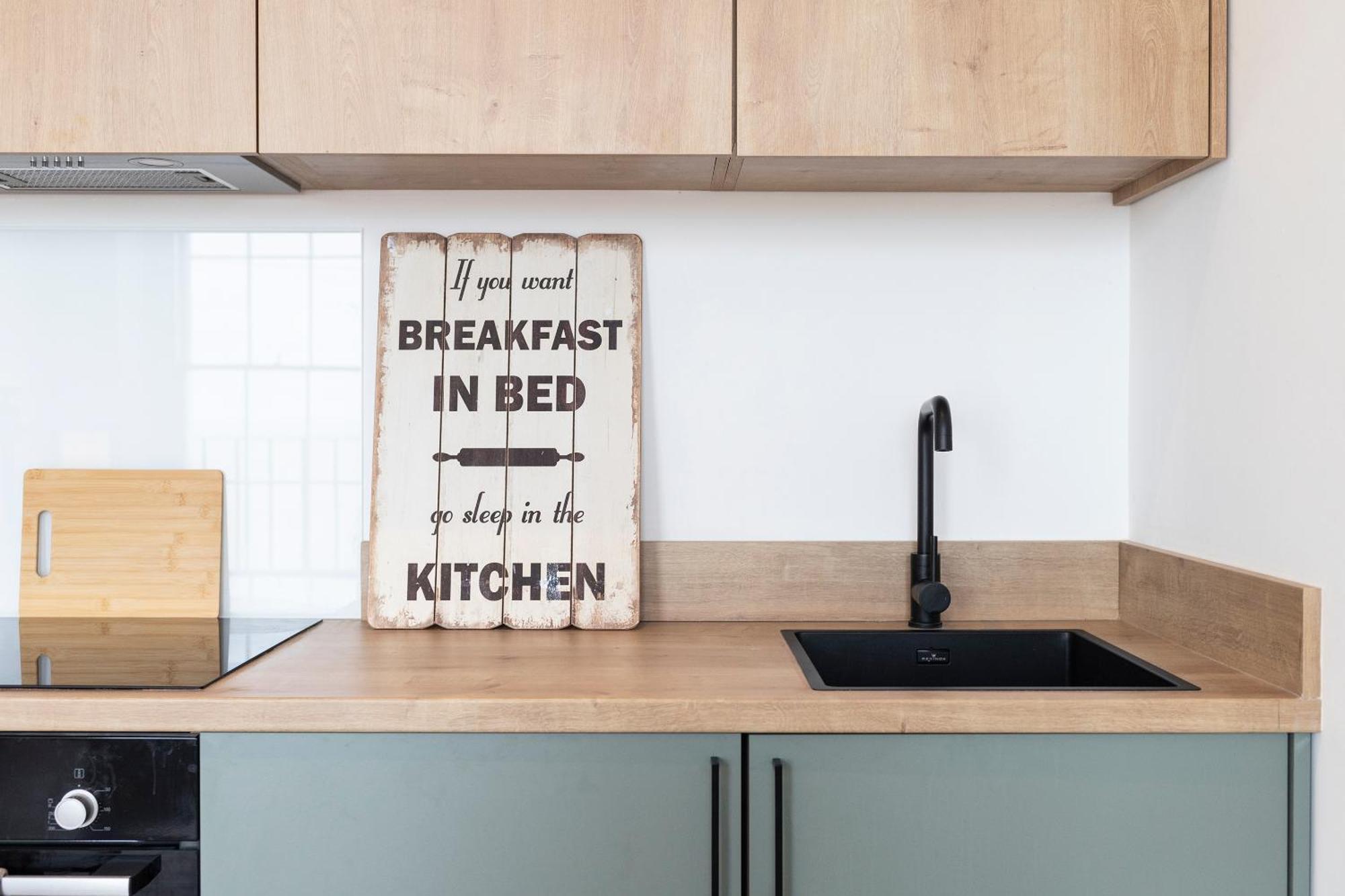 Seaside Serenity: Stylish Sea View Apartments In Herne Bay Eksteriør bilde