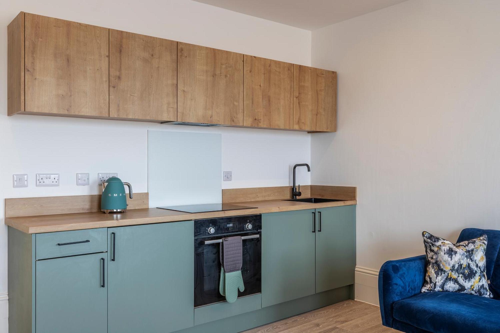 Seaside Serenity: Stylish Sea View Apartments In Herne Bay Eksteriør bilde