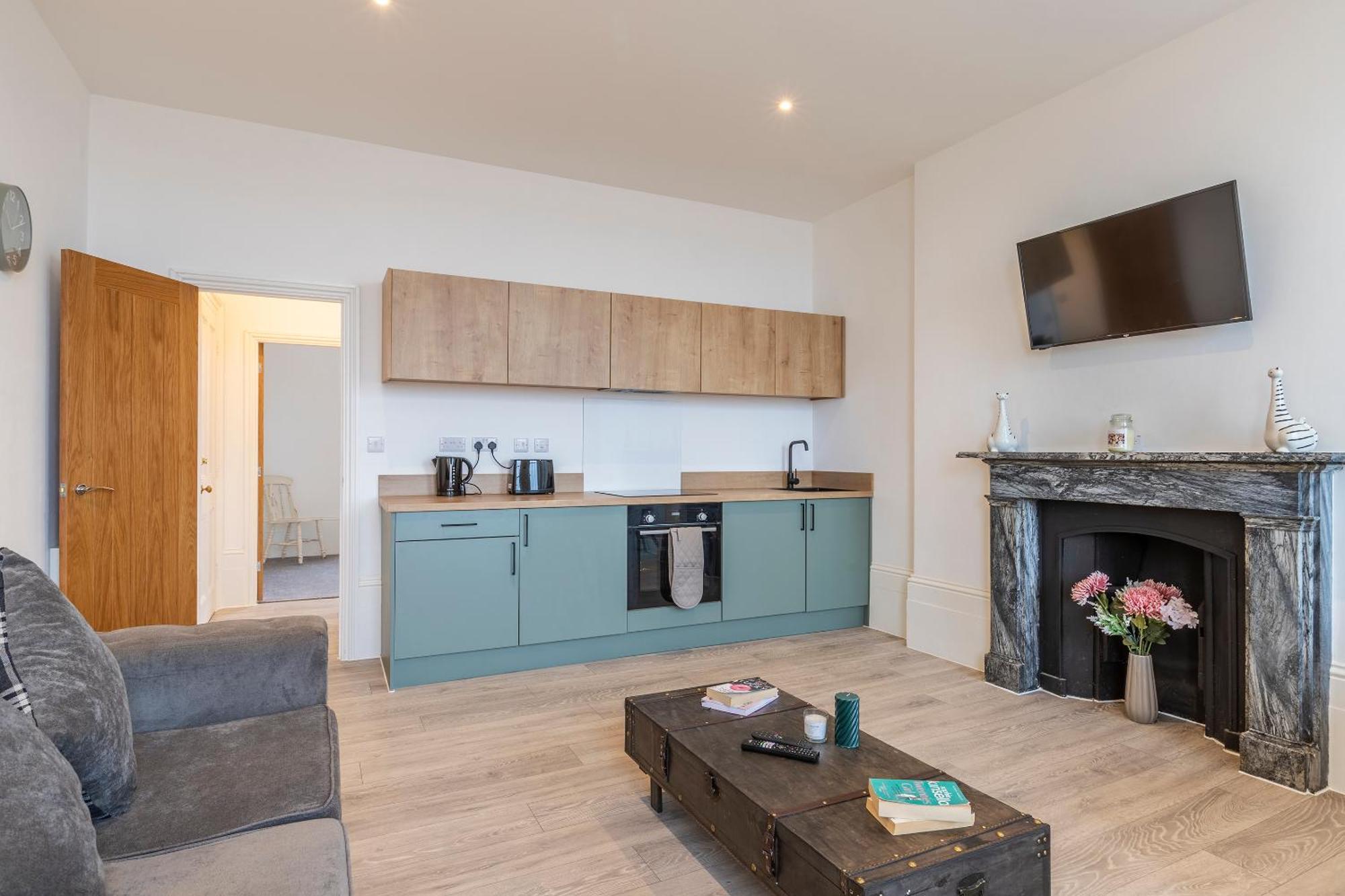 Seaside Serenity: Stylish Sea View Apartments In Herne Bay Eksteriør bilde
